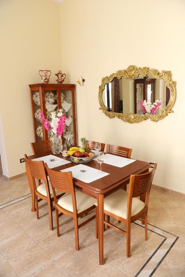 Classical Villa Archontiko D&M Rhodes City Exterior foto